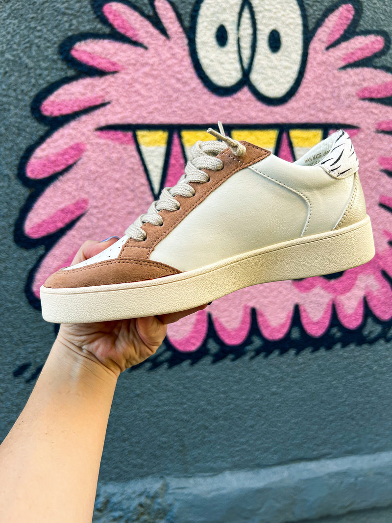Brown Star Sneakers
