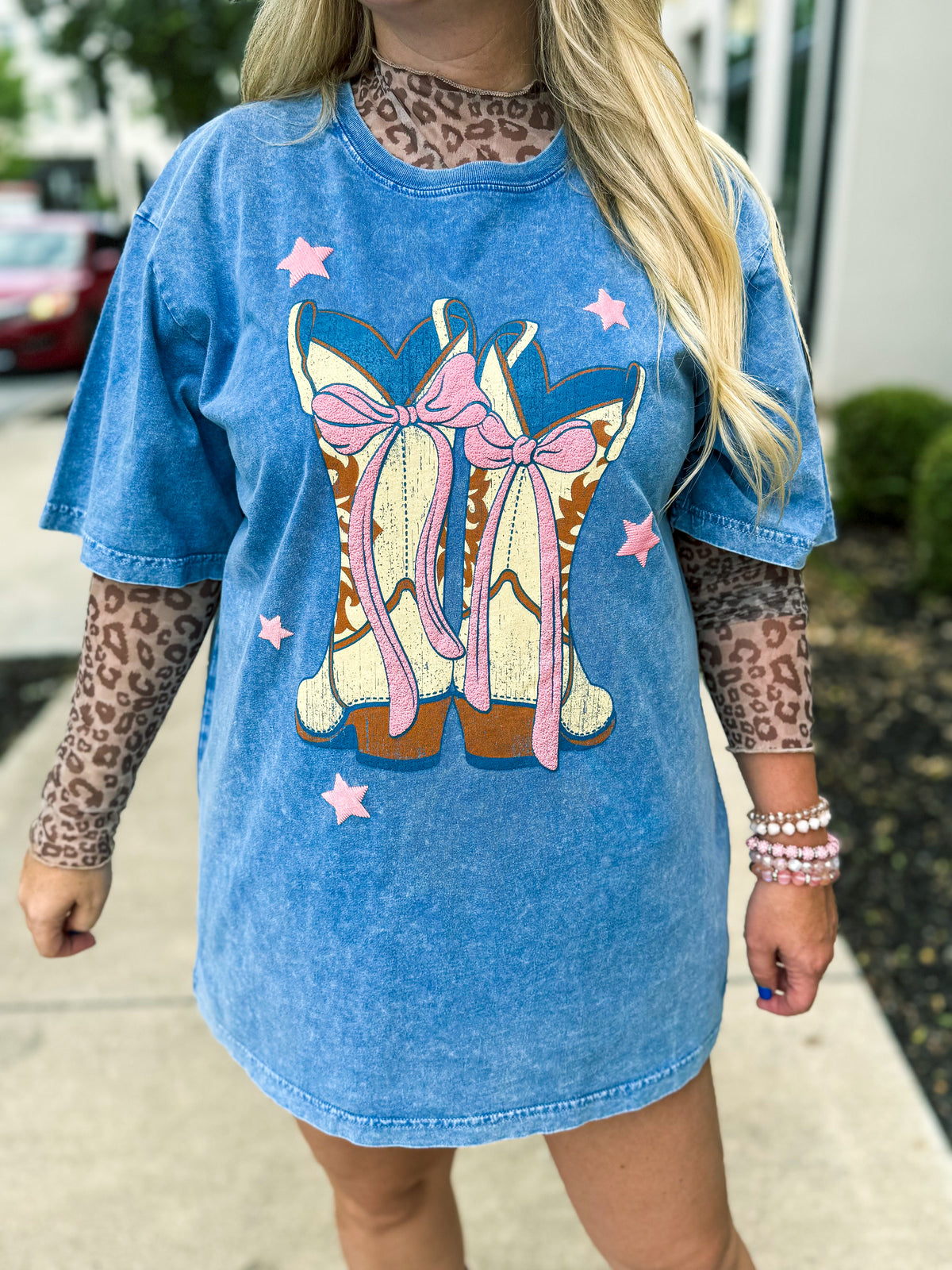 Boots N Bows Zutter Tee