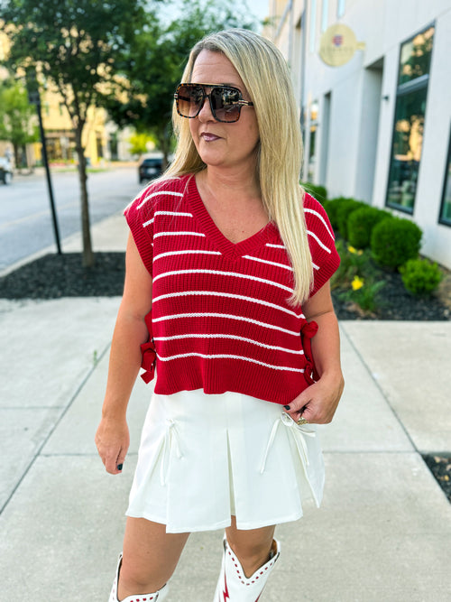 Red & White Cropped Sweater-Day & Moon