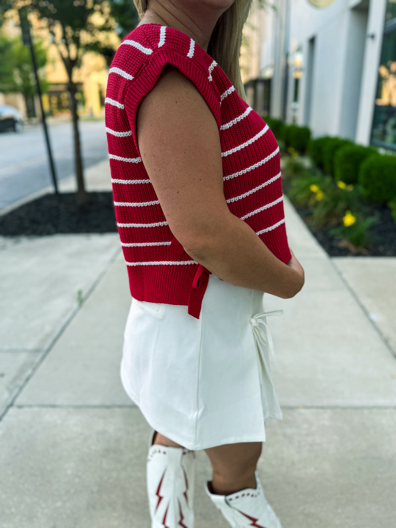 Red & White Cropped Sweater-Day & Moon