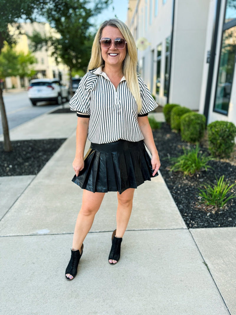 Black & Creme Striped Puff-Sleeve Blouse