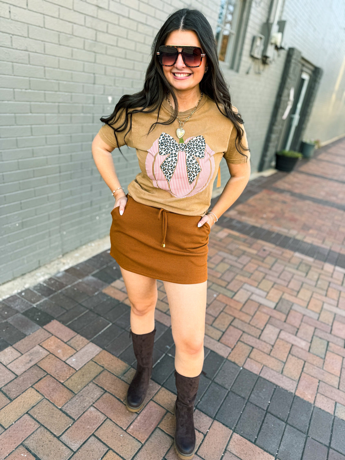 Creme Leopard Pumpkin Tee
