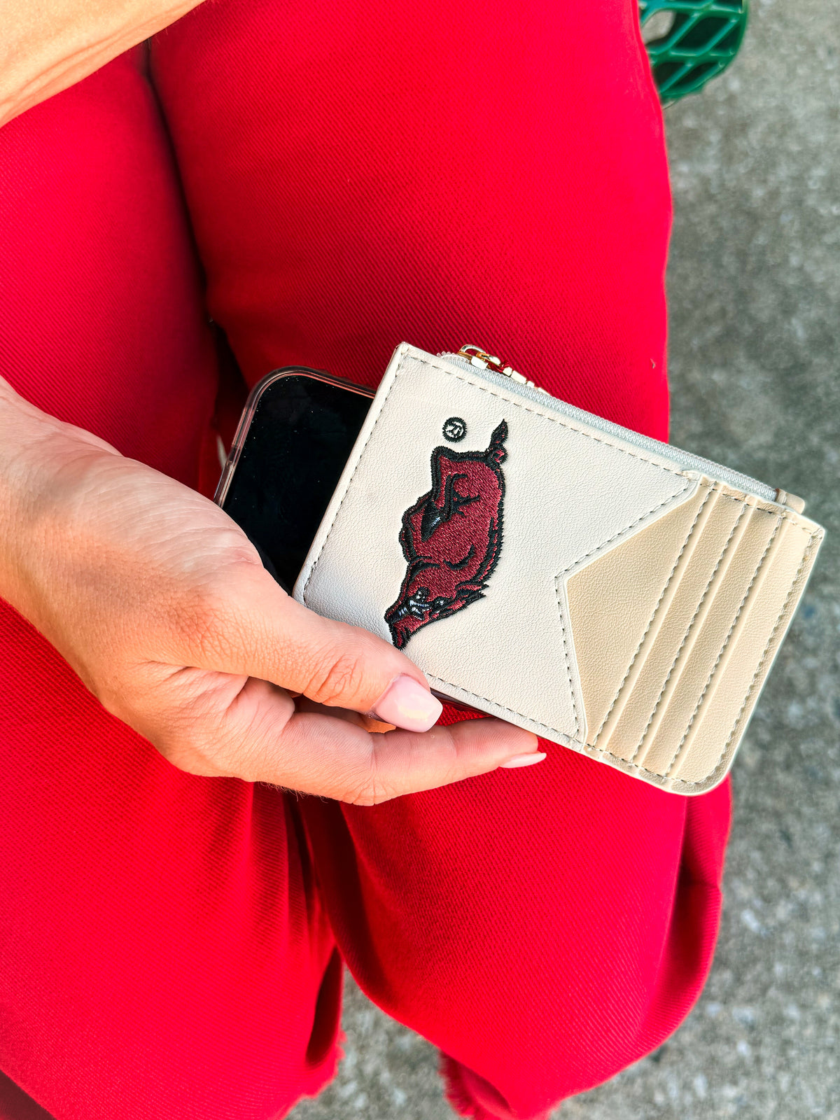 Razorback Credit Card Holder-Creme